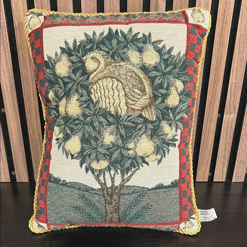 RIVERDALE The Fraser Collection Partridge In A Pear Tree Pillow
